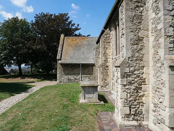640px south face of minster church  isle of sheppey