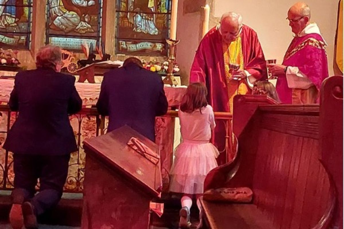 images/latest_news/htq/confirmation_service_2.jpg